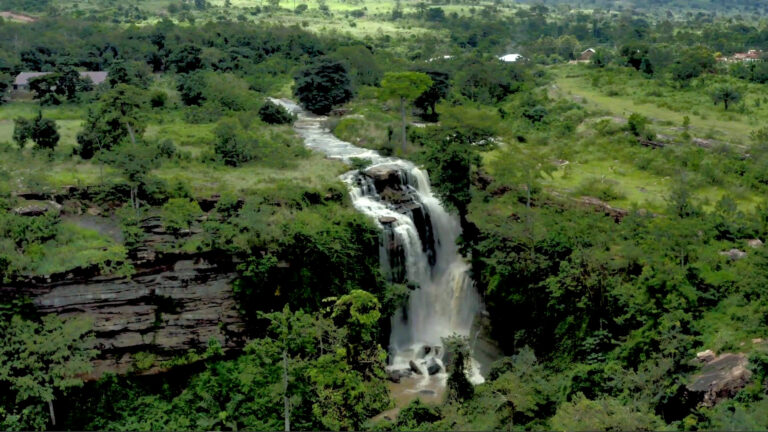 Akaa Falls