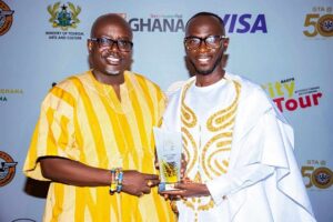 Okyeame Kwame gets honoured by GTA for his services to the tourist sector in Ghana.