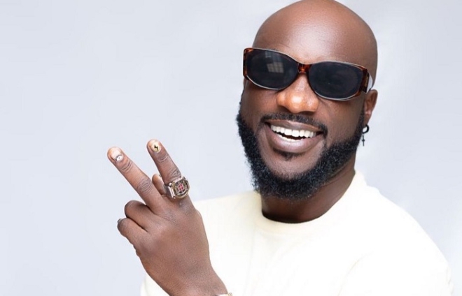 If you want hits, focus on highlife, says Kwabena Kwabena