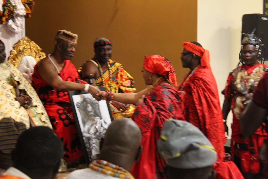Ga Mantse King Tackie Teiko Tsuru II warmly welcomed at the Ohio Ghana Festival in Columbus, celebrating Ghanaian culture and unity.