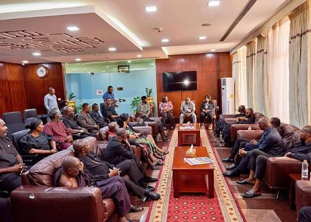 Family of Highlife musician Daddy Lumba officially informs government of his death at Jubilee House