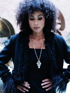 The Radiant Power of Purpose: How the Indomitable Omenaa Mensah Stunned the Super Bowl Stage as a Global Luminary of Impact